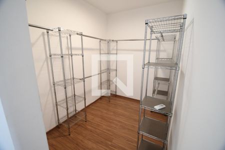 Casa de condomínio para alugar com 480m², 4 quartos e 4 vagasQuarto 4 - Suíte Closet