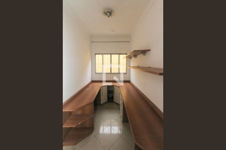 Casa à venda com 260m², 3 quartos e 2 vagasEscritório