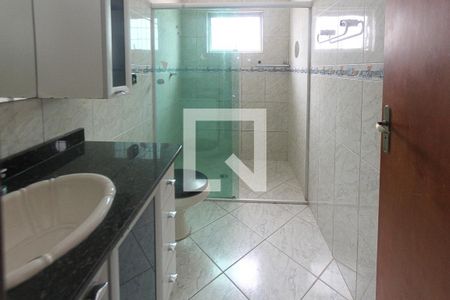 Casa à venda com 260m², 3 quartos e 2 vagasBanheiro