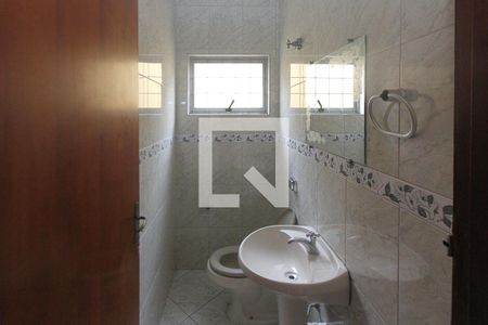 Casa à venda com 260m², 3 quartos e 2 vagasBanheiro 2