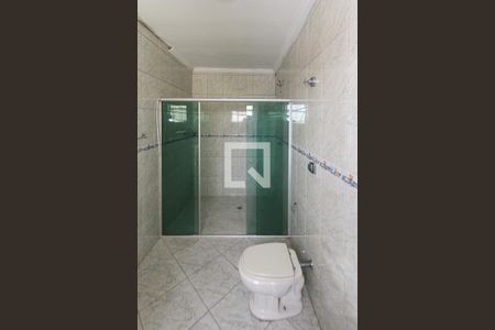 Casa à venda com 260m², 3 quartos e 2 vagasBanheiro do Quarto 2