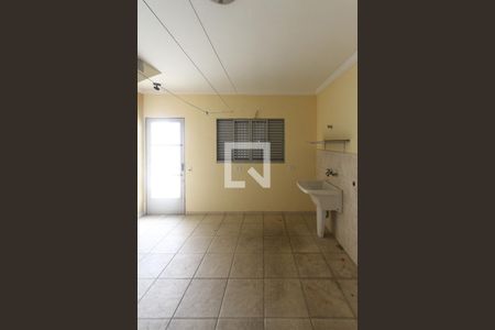 Casa à venda com 260m², 3 quartos e 2 vagasÁrea de Serviço