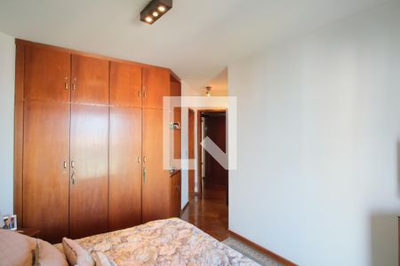 Apartamento à venda com 180m², 4 quartos e 2 vagasSuíte 2