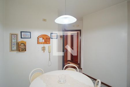 Apartamento à venda com 180m², 4 quartos e 2 vagasCopa