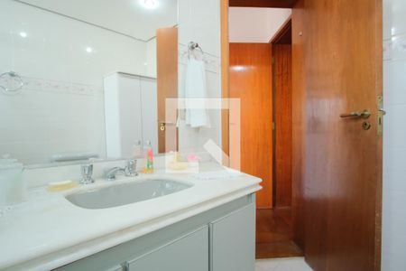 Apartamento à venda com 180m², 4 quartos e 2 vagasBanheiro da Suíte 1