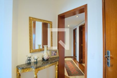 Apartamento à venda com 180m², 4 quartos e 2 vagasHall de entrada