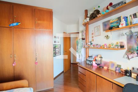 Apartamento à venda com 180m², 4 quartos e 2 vagasSuíte 1