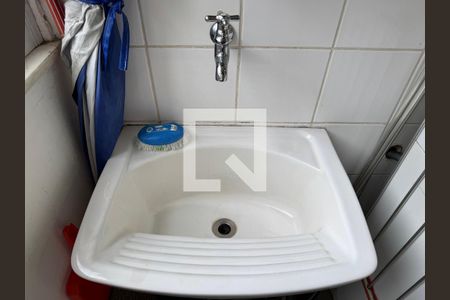 Apartamento à venda com 82m², 3 quartos e 1 vaga Apartamento à venda com 82m², 3 quartos e 1 vagaCozinha e Área de Serviço