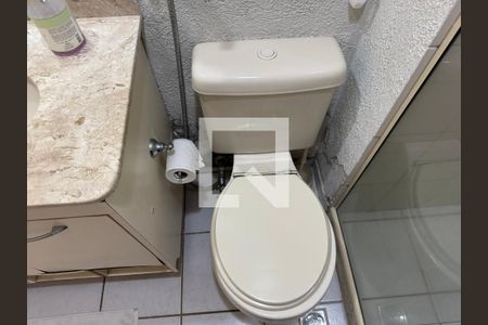 Apartamento à venda com 82m², 3 quartos e 1 vaga Apartamento à venda com 82m², 3 quartos e 1 vagaBanheiro Social