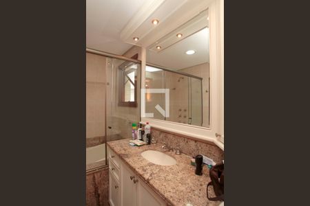 Apartamento à venda com 163m², 3 quartos e 2 vagasBanheiro Quarto 1 Suíte