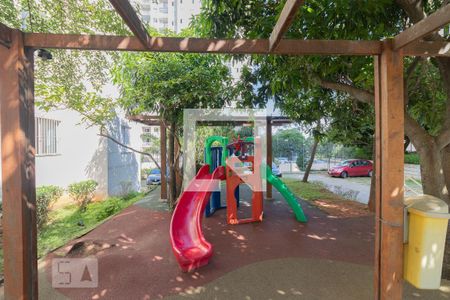 Apartamento para alugar com 46m², 2 quartos e 1 vaga Apartamento para alugar com 46m², 2 quartos e 1 vagaÁrea comum - Playground