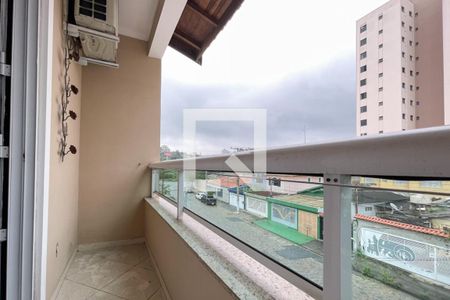 Casa à venda com 230m², 4 quartos e 6 vagas Casa à venda com 230m², 4 quartos e 6 vagasSacada - Suíte