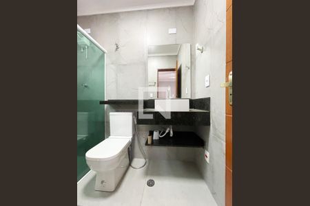 Casa à venda com 230m², 4 quartos e 6 vagas Casa à venda com 230m², 4 quartos e 6 vagasBanheiro - Suíte