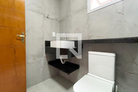 Casa à venda com 230m², 4 quartos e 6 vagas Casa à venda com 230m², 4 quartos e 6 vagasBanheiro Social 1