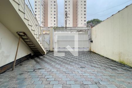 Casa à venda com 230m², 4 quartos e 6 vagas Casa à venda com 230m², 4 quartos e 6 vagasGaragem