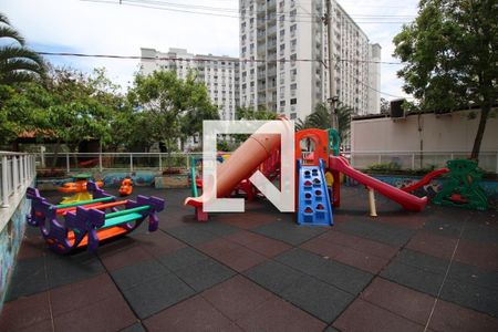 Apartamento à venda com 51m², 2 quartos e 1 vaga Apartamento à venda com 51m², 2 quartos e 1 vagaÁrea comum - Playground