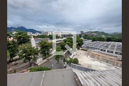 Apartamento à venda com 192m², 2 quartos e 1 vaga