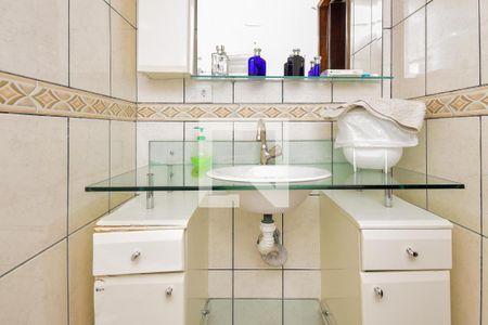 Casa à venda com 230m², 4 quartos e 2 vagas