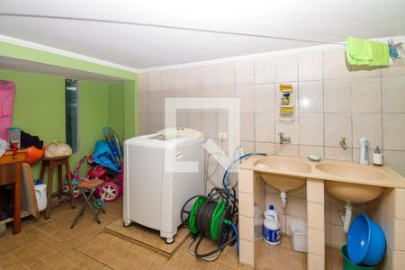 Casa à venda com 230m², 4 quartos e 2 vagas