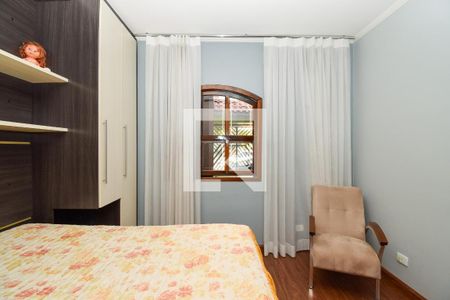 Casa à venda com 230m², 4 quartos e 2 vagas