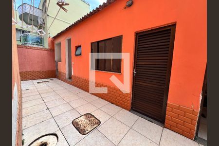 Casa de condomínio à venda com 340m², 5 quartos e 5 vagas Casa de condomínio à venda com 340m², 5 quartos e 5 vagasLavanderia