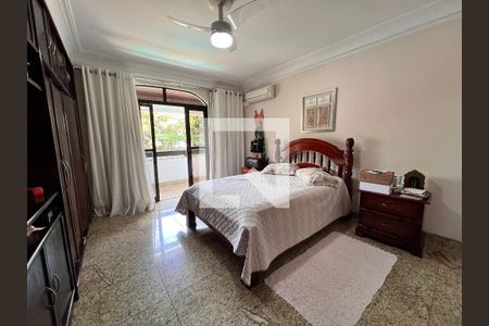 Casa de condomínio à venda com 340m², 5 quartos e 5 vagas Casa de condomínio à venda com 340m², 5 quartos e 5 vagasSuite 01