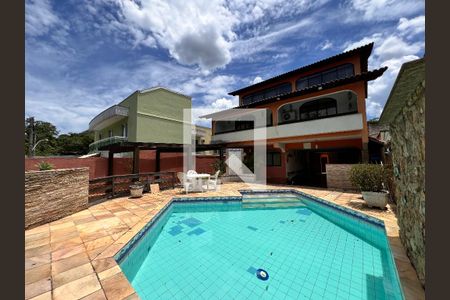 Casa de condomínio à venda com 340m², 5 quartos e 5 vagas Casa de condomínio à venda com 340m², 5 quartos e 5 vagasÁrea gourmet