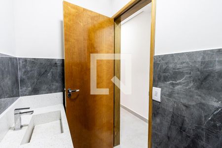 Casa à venda com 250m², 3 quartos e 3 vagas Casa à venda com 250m², 3 quartos e 3 vagasLavabo