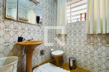 Casa à venda com 270m², 3 quartos e 4 vagas Casa à venda com 270m², 3 quartos e 4 vagasBanheiro 1