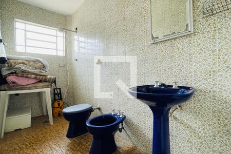 Casa à venda com 270m², 3 quartos e 4 vagas Casa à venda com 270m², 3 quartos e 4 vagasEdícula