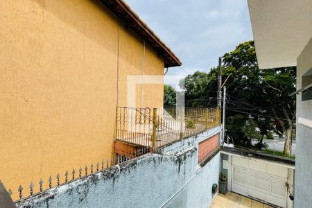 Casa à venda com 270m², 3 quartos e 4 vagas Casa à venda com 270m², 3 quartos e 4 vagasÁrea externa
