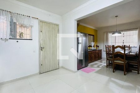 Casa à venda com 270m², 3 quartos e 4 vagas Casa à venda com 270m², 3 quartos e 4 vagasCozinha