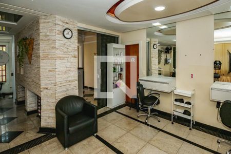 Casa à venda com 4 quartos, 323m² em Heliópolis, Belo Horizonte