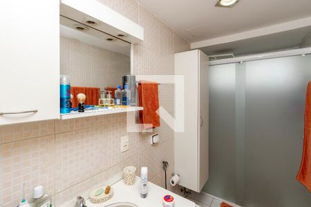 Apartamento à venda com 75m², 2 quartos e 1 vagaBanheiro