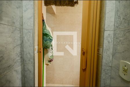 Apartamento à venda com 82m², 2 quartos e 1 vaga Apartamento à venda com 82m², 2 quartos e 1 vagaBanheiro de Serviço