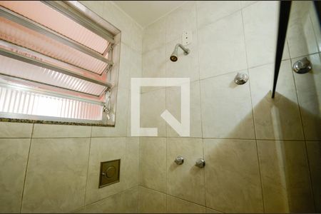 Apartamento à venda com 82m², 2 quartos e 1 vaga Apartamento à venda com 82m², 2 quartos e 1 vagaBanheiro