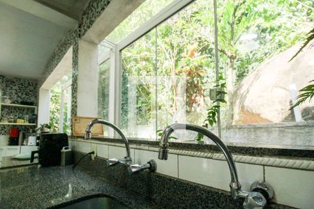 Casa à venda com 648m², 4 quartos e 4 vagasCozinha