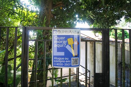 Casa à venda com 648m², 4 quartos e 4 vagasPlaquinha