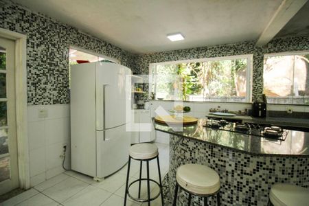 Casa à venda com 648m², 4 quartos e 4 vagasCozinha