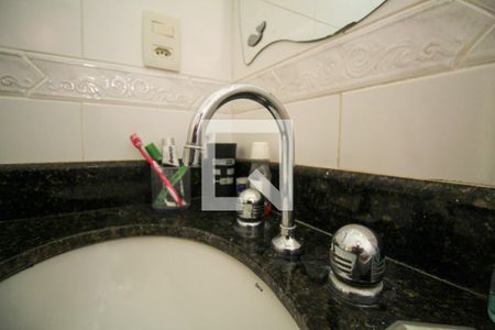 Casa à venda com 648m², 4 quartos e 4 vagasBanheiro Social