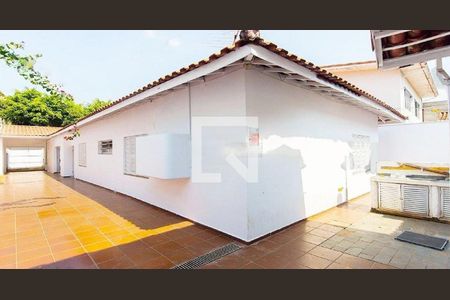 Casa à venda com 320m², 3 quartos e 3 vagas