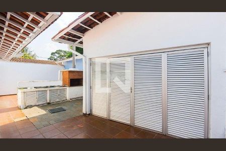 Casa à venda com 320m², 3 quartos e 3 vagas