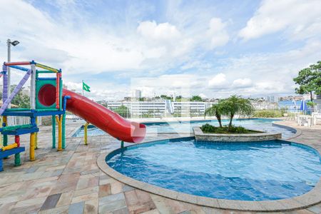 Apartamento à venda com 73m², 3 quartos e 2 vagas Apartamento à venda com 73m², 3 quartos e 2 vagasÁrea comum - Piscina