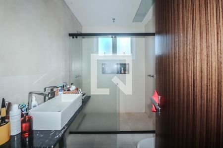 Apartamento à venda com 166m², 3 quartos e 2 vagasBanheiro da Suíte