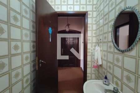 Casa à venda com 264m², 5 quartos e 4 vagas Casa à venda com 264m², 5 quartos e 4 vagasLavabo