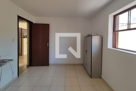 Casa à venda com 264m², 5 quartos e 4 vagas Casa à venda com 264m², 5 quartos e 4 vagasEdícula - Quarto 2