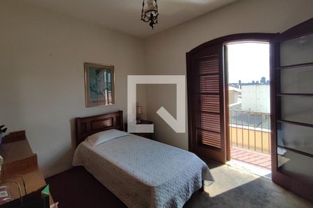 Casa à venda com 264m², 5 quartos e 4 vagas Casa à venda com 264m², 5 quartos e 4 vagasQuarto 2