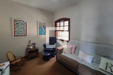 Casa à venda com 264m², 5 quartos e 4 vagas Casa à venda com 264m², 5 quartos e 4 vagasQuarto 4