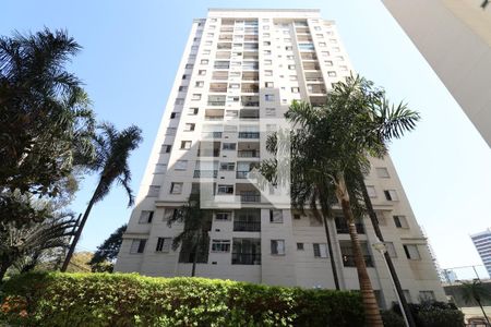 Apartamento para alugar com 52m², 2 quartos e 1 vaga Apartamento para alugar com 52m², 2 quartos e 1 vagaFachada