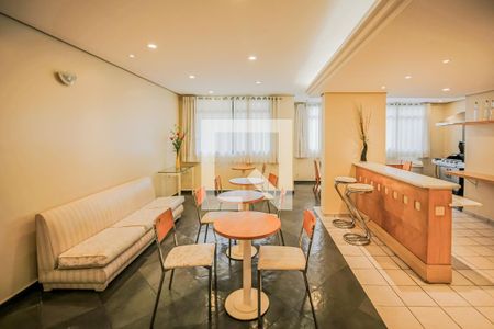 Apartamento à venda com 74m², 3 quartos e 1 vaga Apartamento à venda com 74m², 3 quartos e 1 vagaÁrea comum - Salão de festas